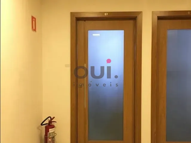 Sala à venda, no bairro Itaim Bibi em São Paulo
