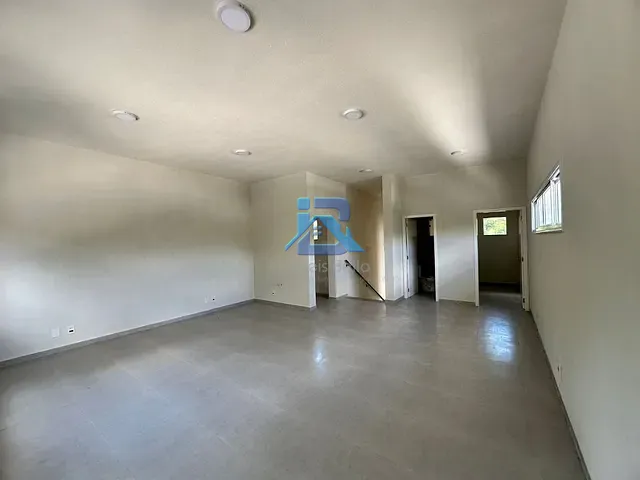 Sala com 100m², para alugar, no bairro Centro em Itatiba