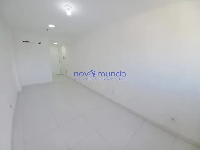 Sala com 24m², para alugar, no bairro Tijuca em Rio de Janeiro