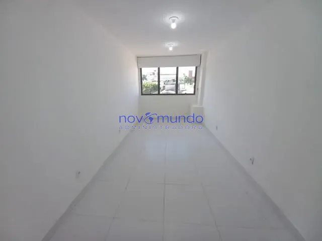Sala com 24m², para alugar, no bairro Tijuca em Rio de Janeiro
