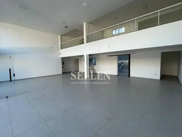 Sala com 193m², para alugar, no bairro Centro em Balneário Camboriú