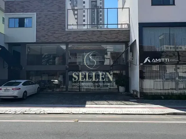 Sala com 193m², para alugar, no bairro Centro em Balneário Camboriú
