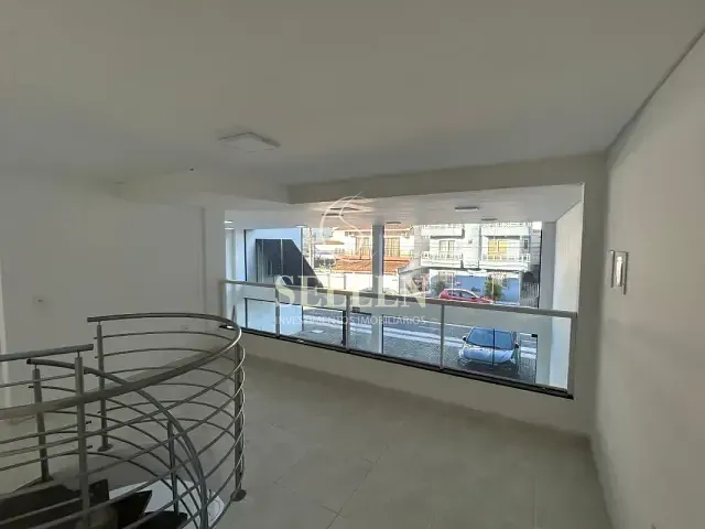 Sala com 193m², para alugar, no bairro Centro em Balneário Camboriú