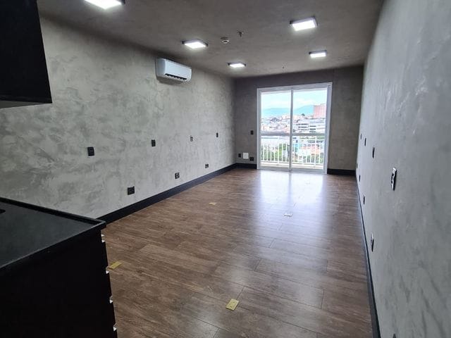 Sala com 32m², para alugar, no bairro Limão em São Paulo