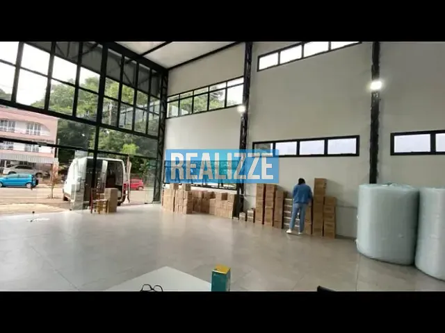 Sala para alugar, no bairro Centro em Marau