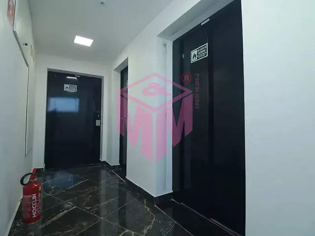 Sala à venda ou para alugar, no bairro Vila Curuçá em Santo André