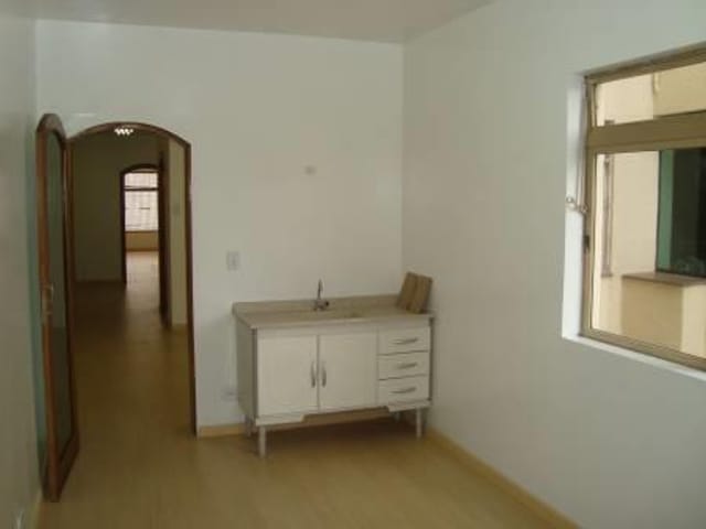 Sala com 100m², para alugar, no bairro Quarta Parada em São Paulo