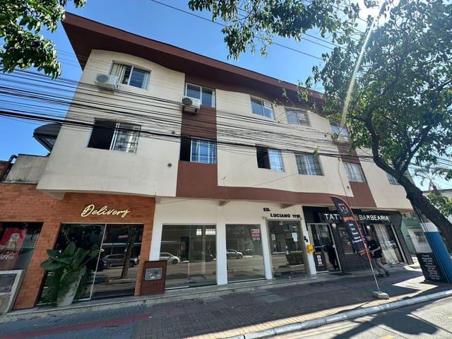 Sala à venda, no bairro Centro em Balneário Camboriú
