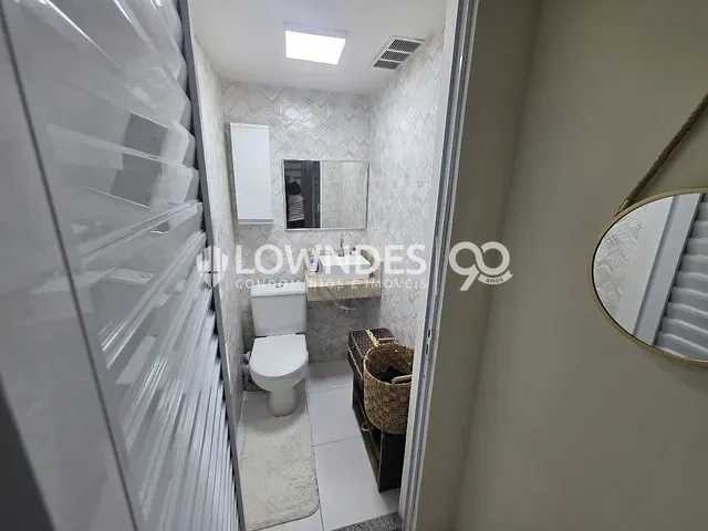Sala à venda, no bairro Leme em Rio de Janeiro