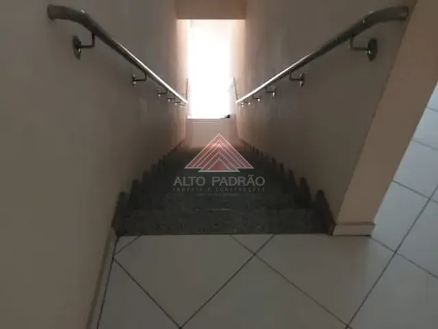 Sala com 125m², para alugar, no bairro Jardim Santista em Mauá