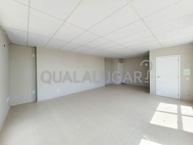 Sala para alugar, no bairro Aeroporto em Tubarão