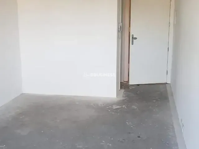 Sala à venda, no bairro São Sebastião em Porto Alegre