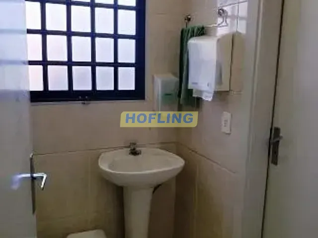 Sala para alugar, no bairro Saúde em Rio Claro