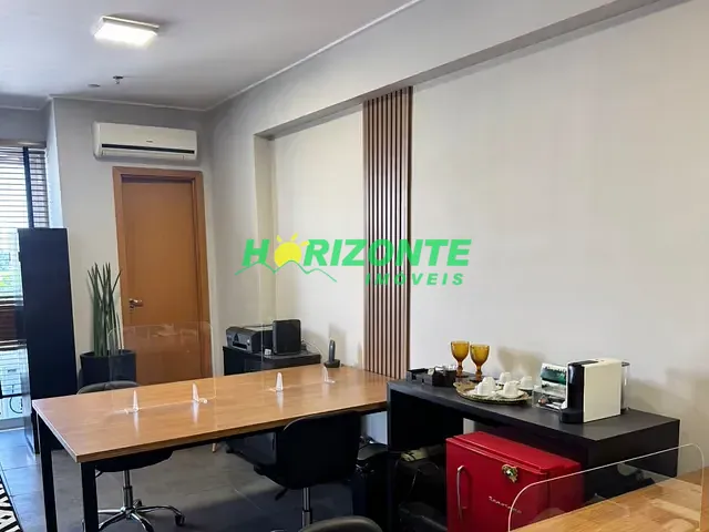 Sala com 53m², para alugar, no bairro Jardim São Dimas em São José dos Campos