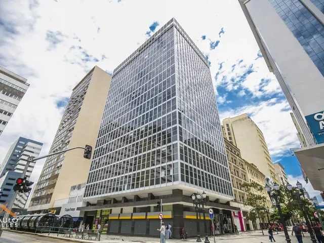 Sala à venda, no bairro Centro em Curitiba