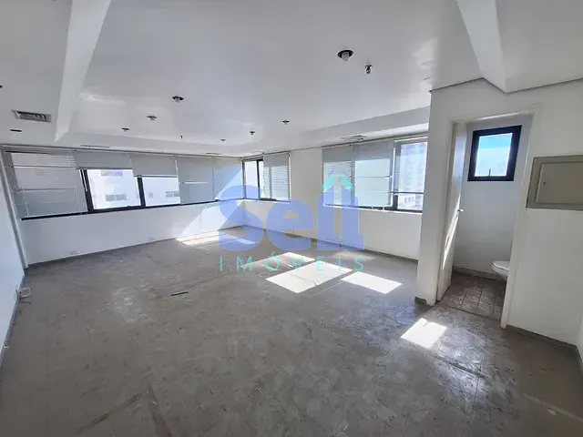 Sala à venda, no bairro Bela Vista em São Paulo
