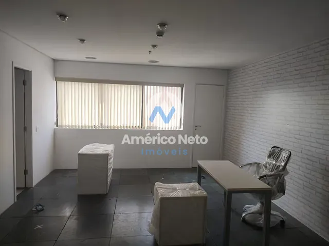 Sala com 32m², à venda, no bairro São Judas em São Paulo