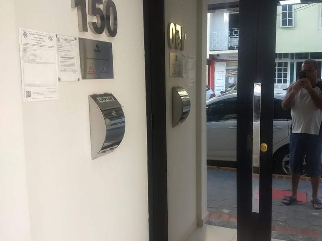 Sala com 32m², à venda, no bairro Jardim do Lago em Bragança Paulista