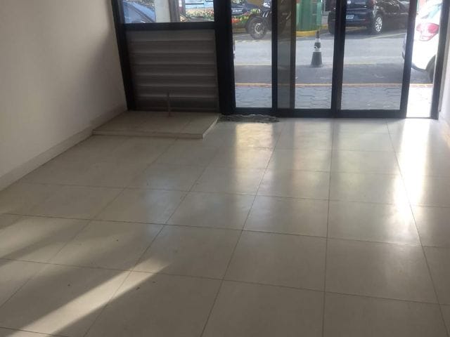 Sala com 32m², à venda, no bairro Jardim do Lago em Bragança Paulista