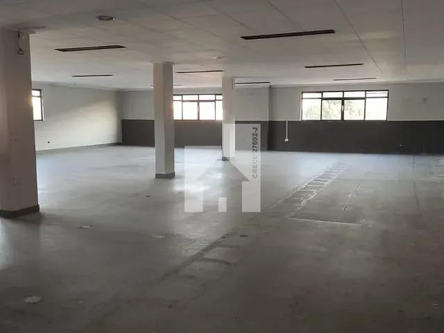 Loja com 340m², para alugar, no bairro Vila São José em Várzea Paulista