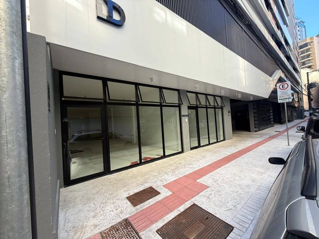 Sala à venda, no bairro Centro em Balneário Camboriú