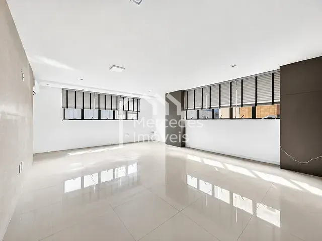 Sala com 39m², à venda, no bairro Centro em Itajaí
