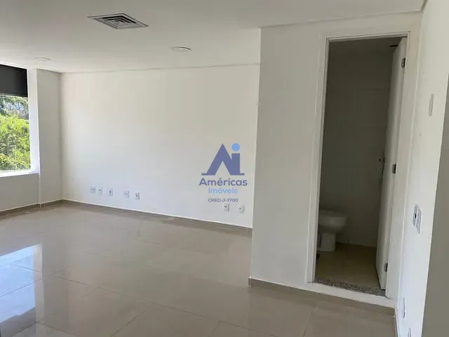 Sala para alugar, no bairro Recreio dos Bandeirantes em Rio de Janeiro
