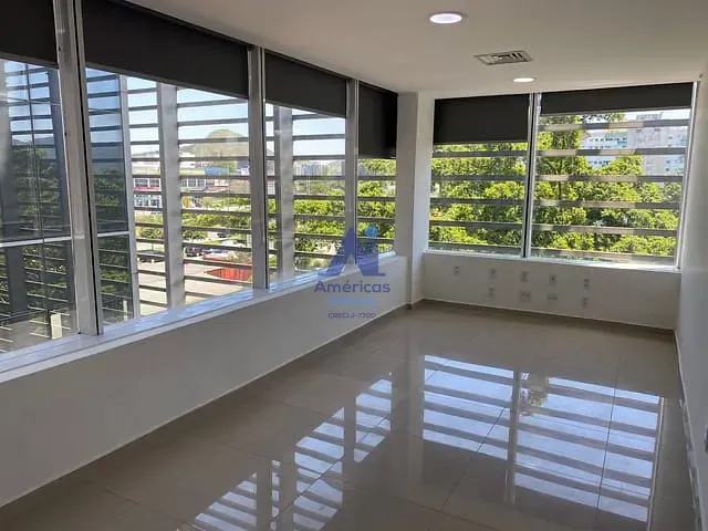 Sala para alugar, no bairro Recreio dos Bandeirantes em Rio de Janeiro