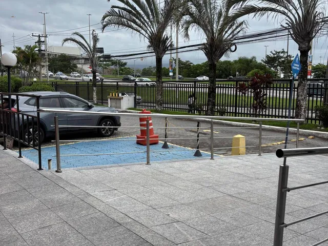Sala à venda, no bairro Barra da Tijuca em Rio de Janeiro