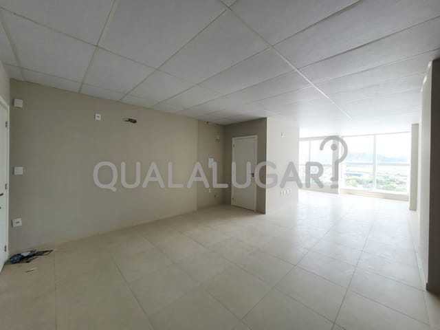 Sala para alugar, no bairro Aeroporto em Tubarão
