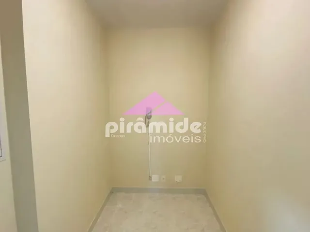 Sala com 36m², para alugar, no bairro Centro em São José Dos Campos