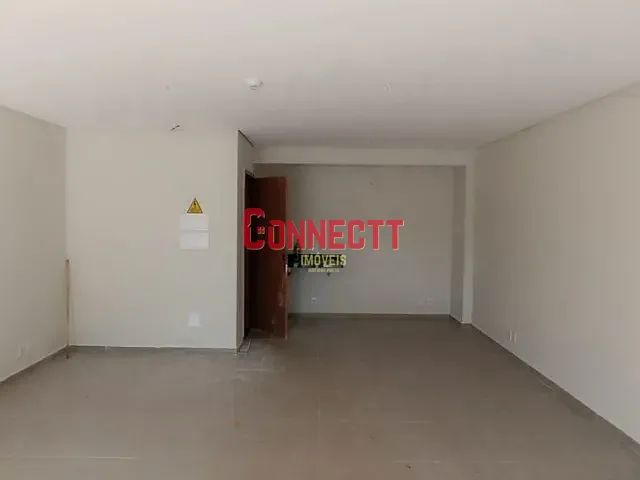 Sala com 42m², à venda ou para alugar, no bairro Vila Amélia em Ribeirão Preto