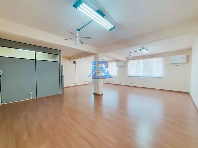 Sala com 112m², à venda ou para alugar, no bairro Centro em Itatiba