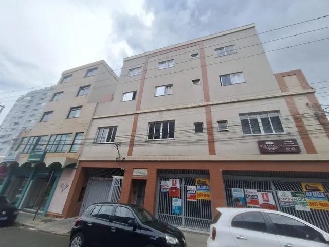 Locação - Sala comercial, 33 m², Espaço Amplo, 1 banheiro - Centro, Ponta Grossa.