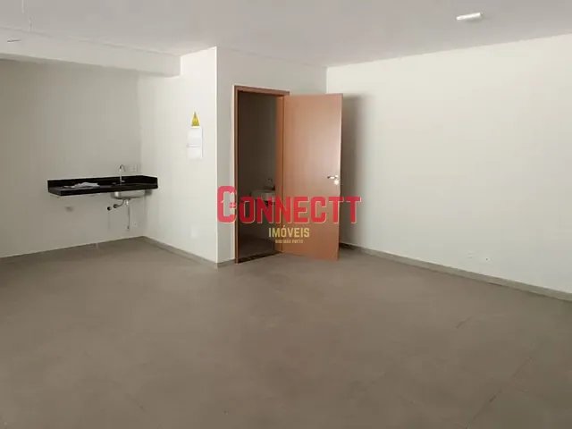 Sala à venda ou para alugar, no bairro Vila Amélia em Ribeirão Preto