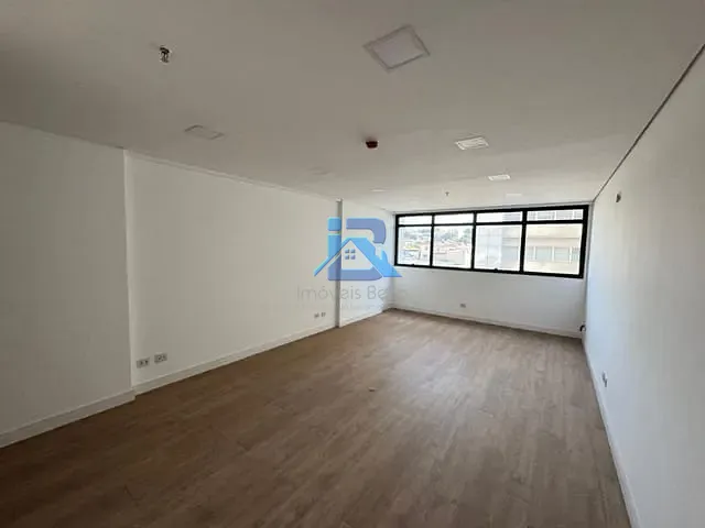 Sala à venda ou para alugar, no bairro Vila Brasileira em Itatiba