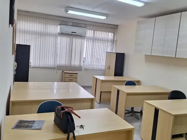 Sala à venda ou para alugar, no bairro Centro em São Caetano do Sul