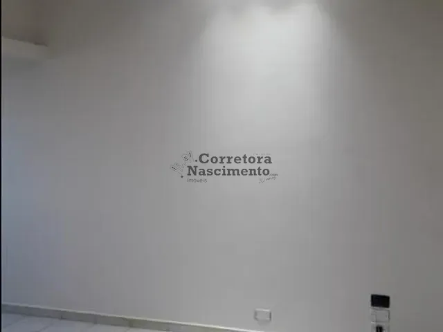 Sala com 27m², para alugar, no bairro Jardim Flórida em Jacareí
