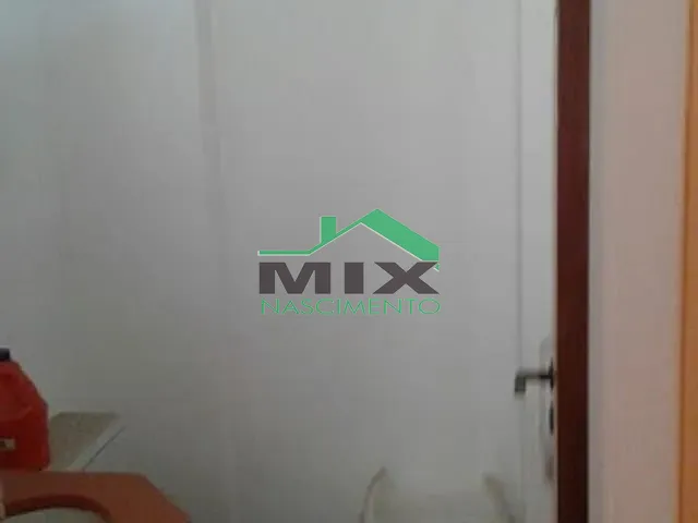 Sala à venda ou para alugar, no bairro Rudge Ramos em São Bernardo do Campo