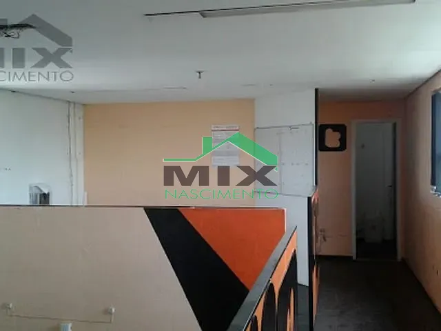 Sala à venda ou para alugar, no bairro Rudge Ramos em São Bernardo do Campo