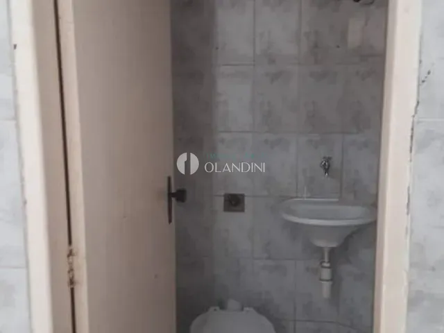 Sala com 183m², para alugar, no bairro Parque dos Trabalhadores em Artur Nogueira