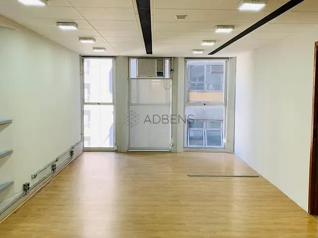 Conjunto comercial à venda ou para alugar, no bairro Consolação em São Paulo