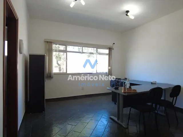 Sala à venda, no bairro Vila Metalúrgica em Santo André