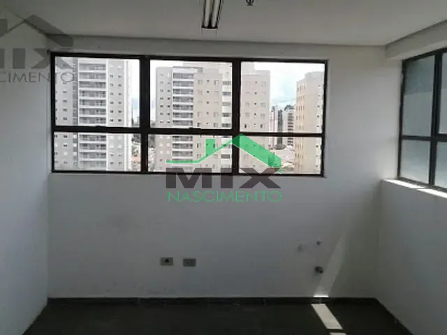 Sala à venda ou para alugar, no bairro Rudge Ramos em São Bernardo do Campo