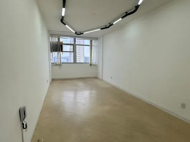 Sala à venda ou para alugar, no bairro Centro em São Caetano do Sul
