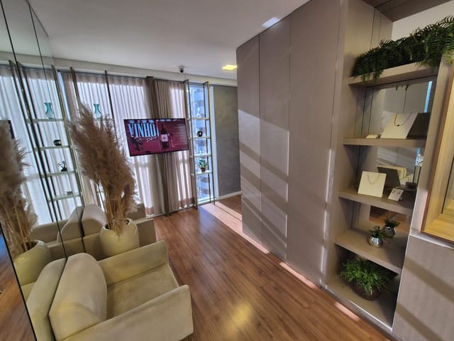 Sala com 85m², à venda, no bairro Gleba Palhano em Londrina