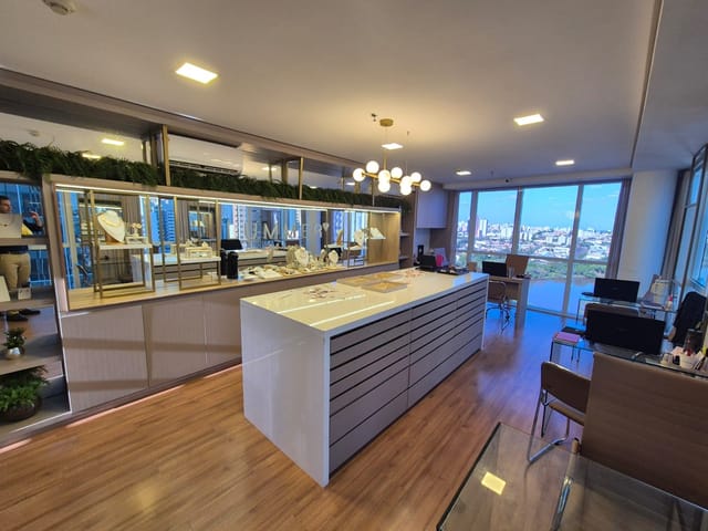 Sala com 85m², à venda, no bairro Gleba Palhano em Londrina