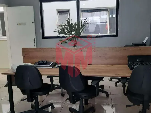Sala à venda, no bairro Rudge Ramos em São Bernardo do Campo