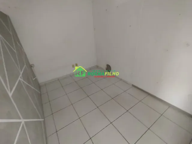 Sala com 20m² 1 quarto e 1 banheiro, para alugar, no bairro Itararé em Teresina