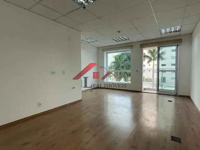 Sala com 31m², para alugar, no bairro Jardim em Santo André